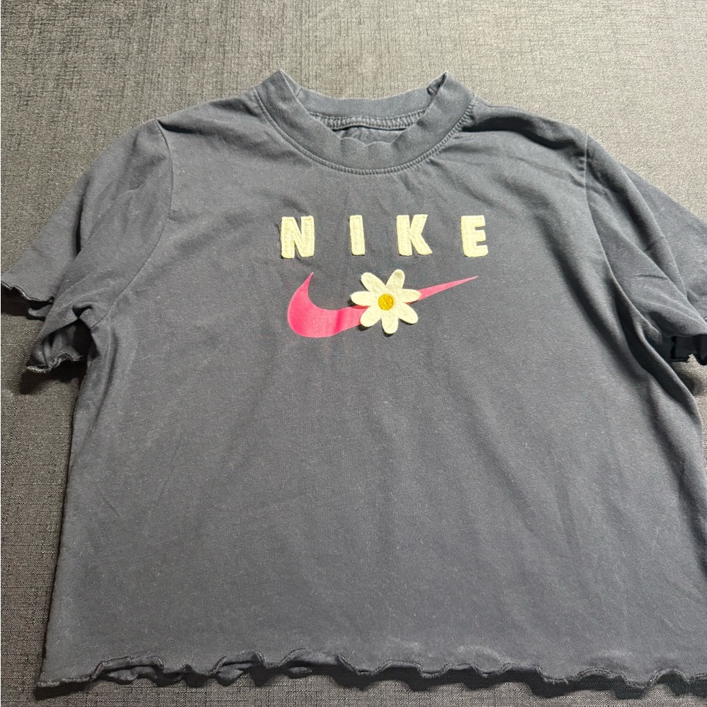 Nike Kids Gray T-Shirt with Pink Logo